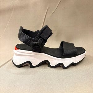 Sorel Kinetic Impact Y-Strap High Sandals in Black, 7.5